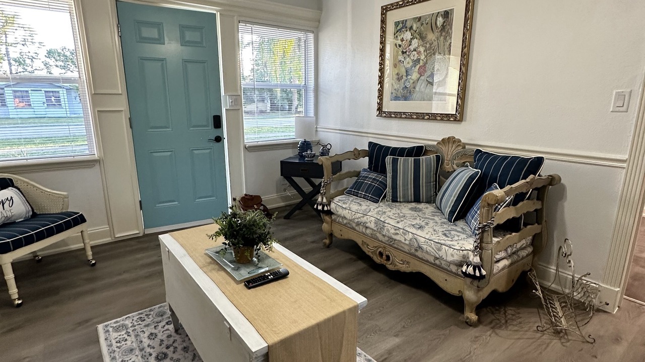 Photo of Livingroom in Fort Myers