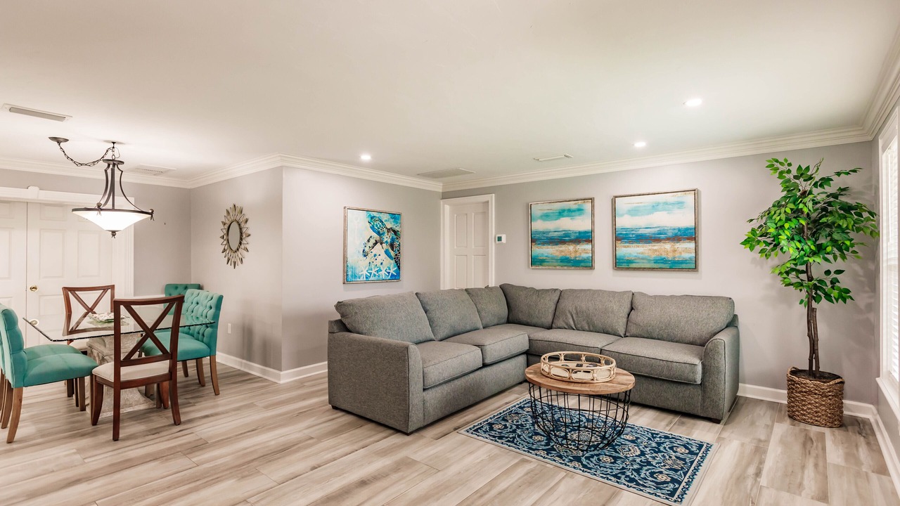 Photo of Livingroom in Palm River Estates