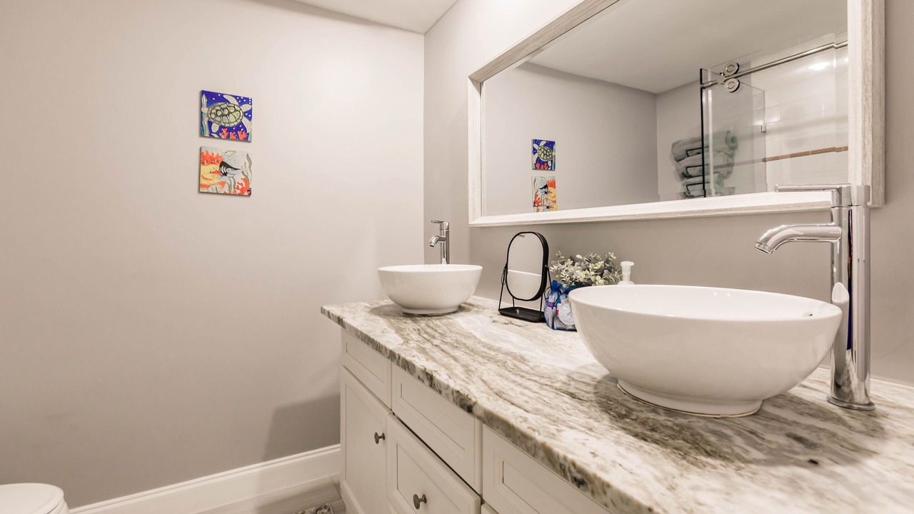 Photo of Bathroom in Palm River Estates