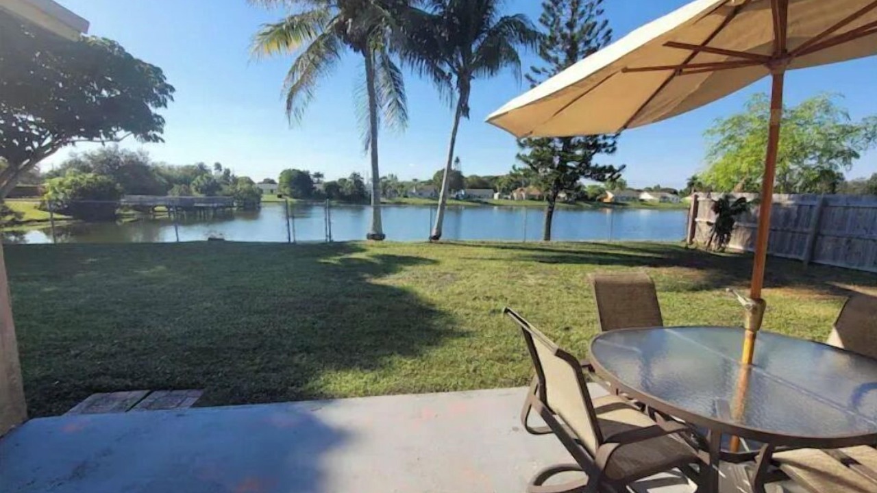 Photo of Outdoor in Royal Palm Beach