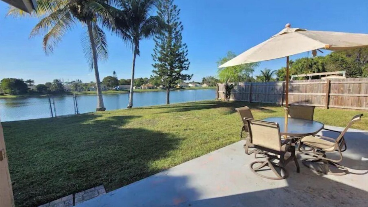 Photo of Outdoor in Royal Palm Beach