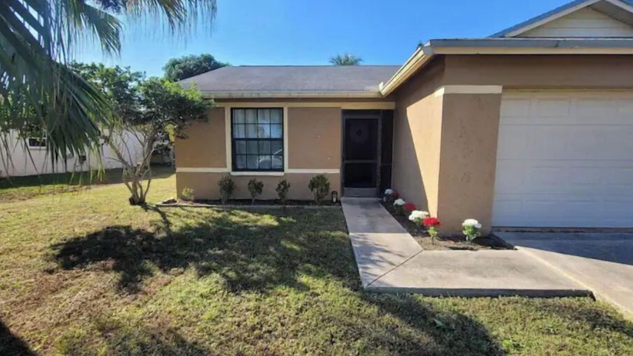 Photo of Outdoor in Royal Palm Beach