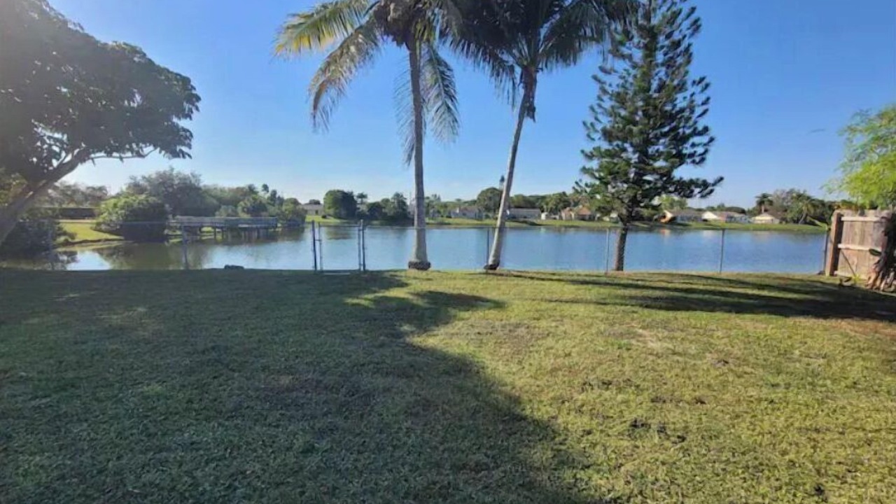 Photo of Outdoor in Royal Palm Beach
