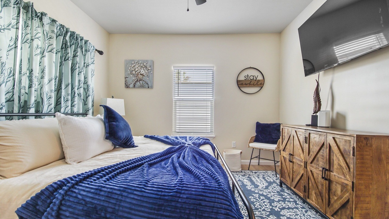 Photo of Bedroom in Laguna Beach