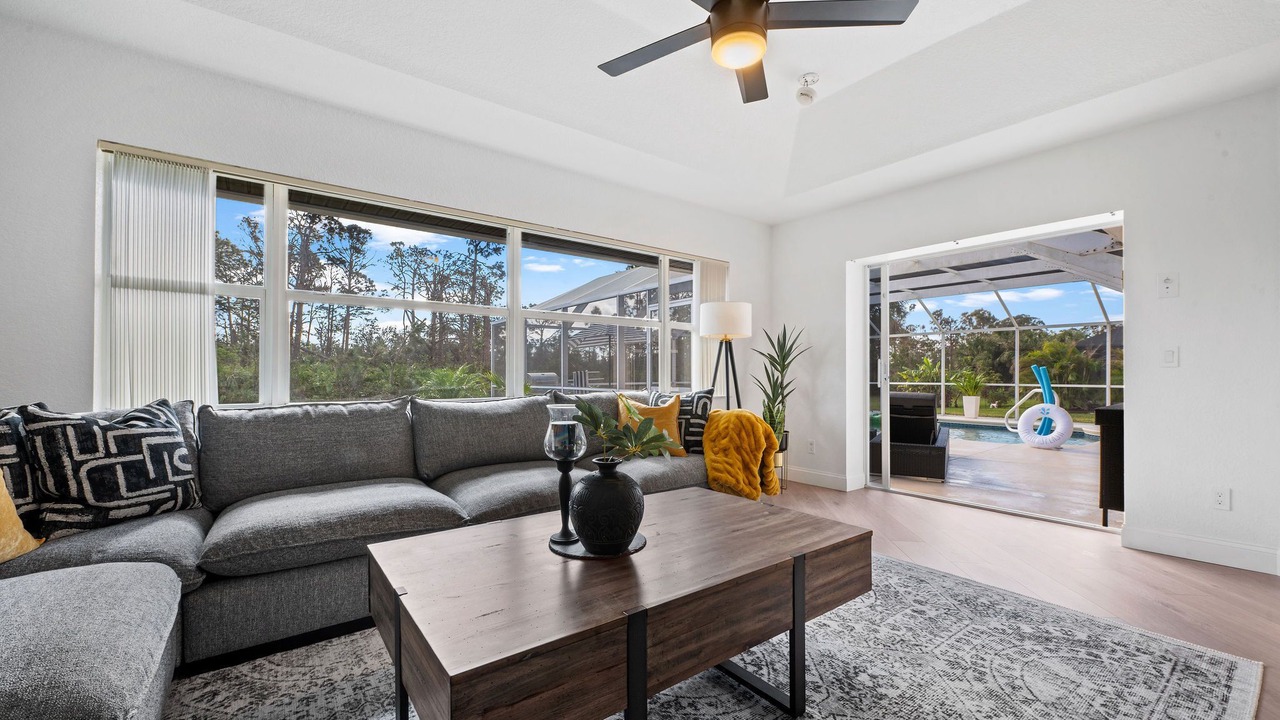 Photo of Livingroom in White Marsh