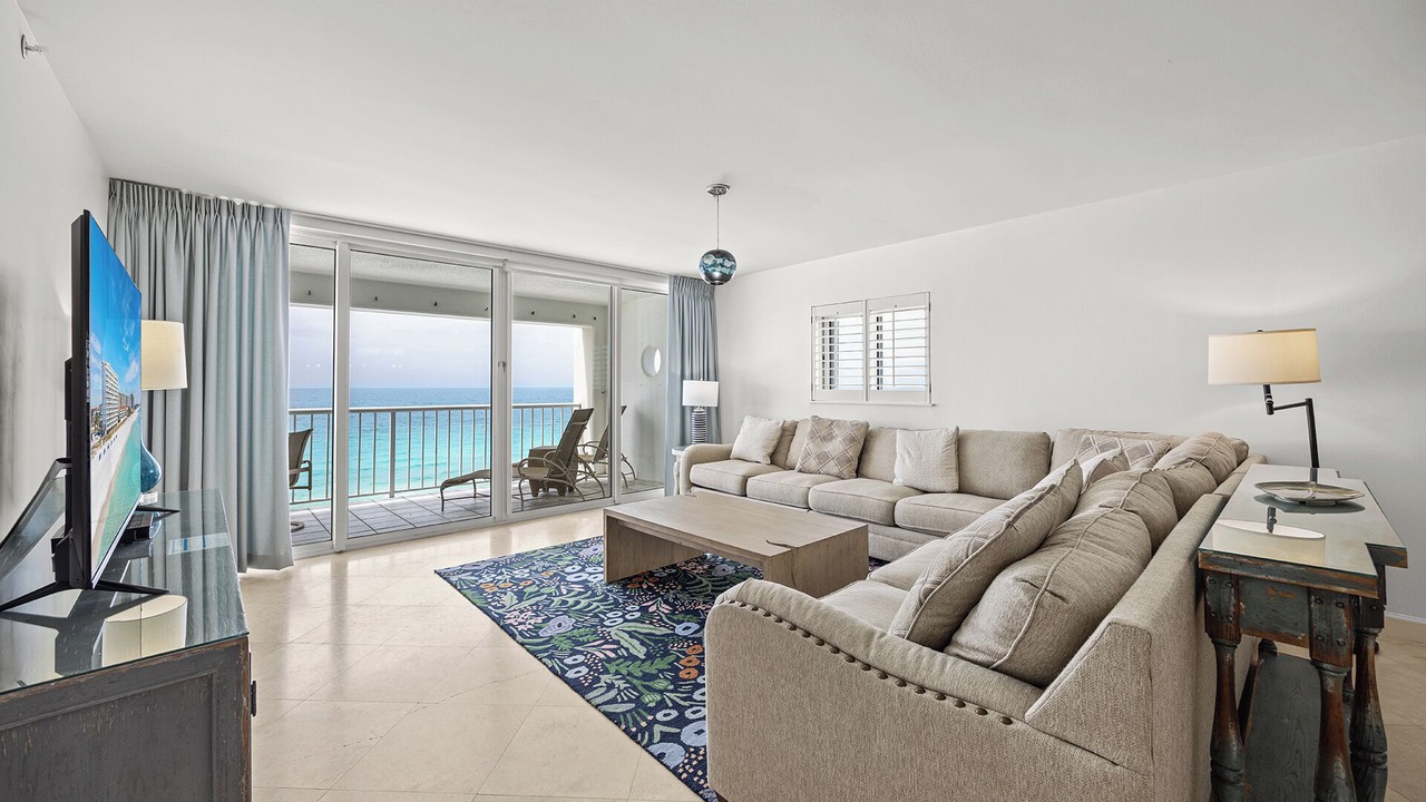 Photo of Livingroom in Destin
