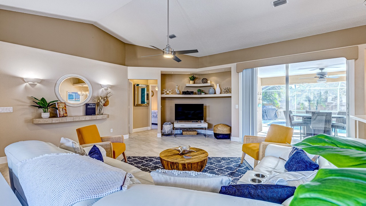 Photo of Livingroom in Sebastian Highlands