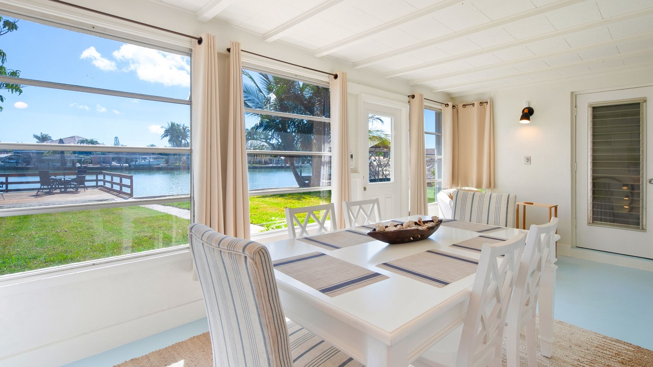 Photo of Bedroom in Isles of Capri