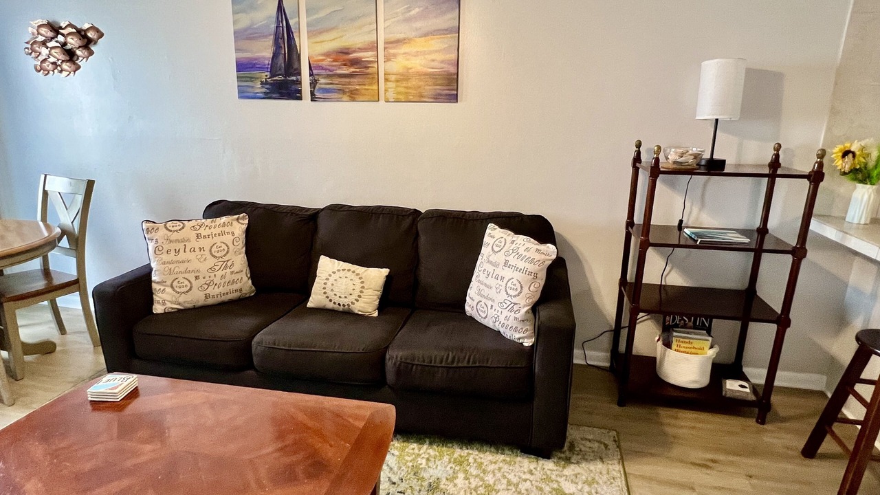 Photo of Livingroom in Fort Walton Beach