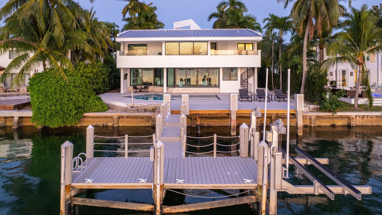 Photo of Outdoor in North Bay Village