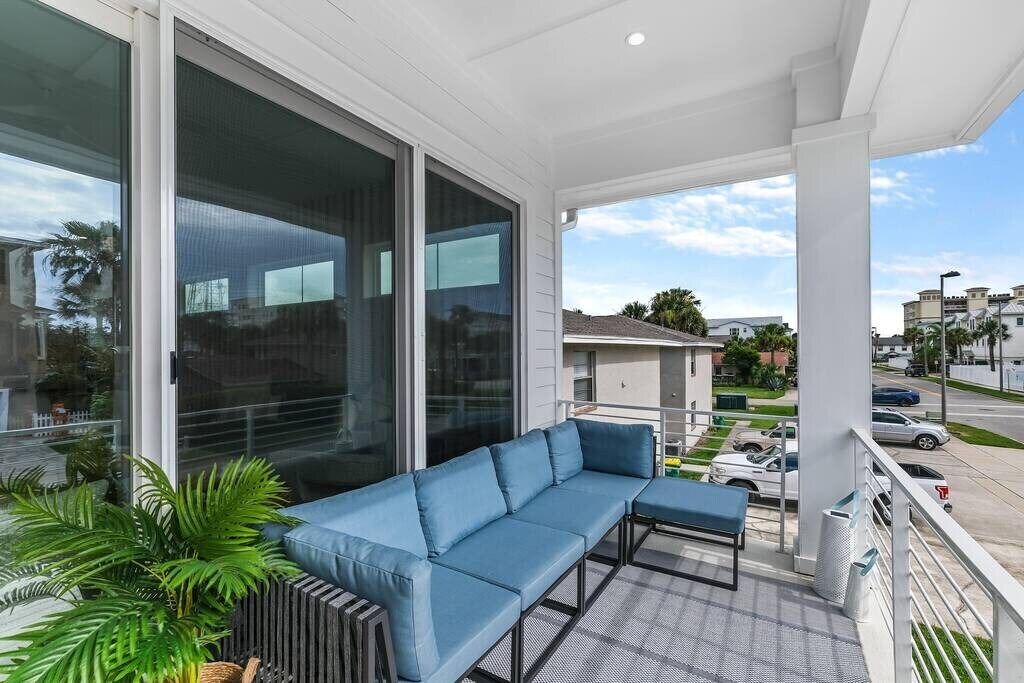 Photo of Patio Balcony in Jacksonville Beach