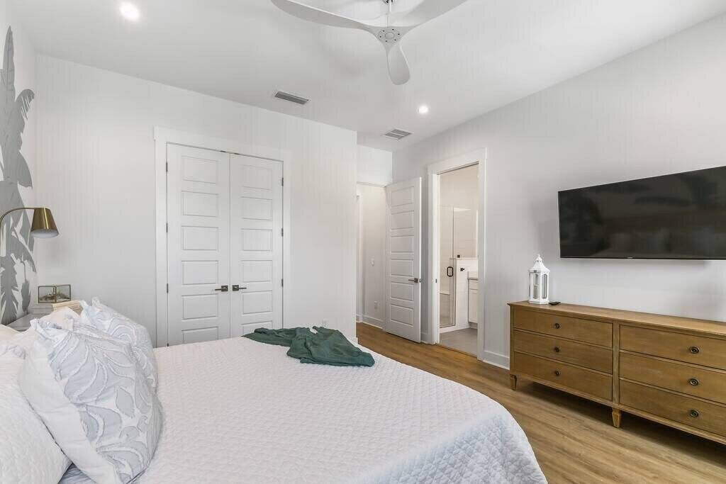 Photo of Bedroom in Jacksonville Beach