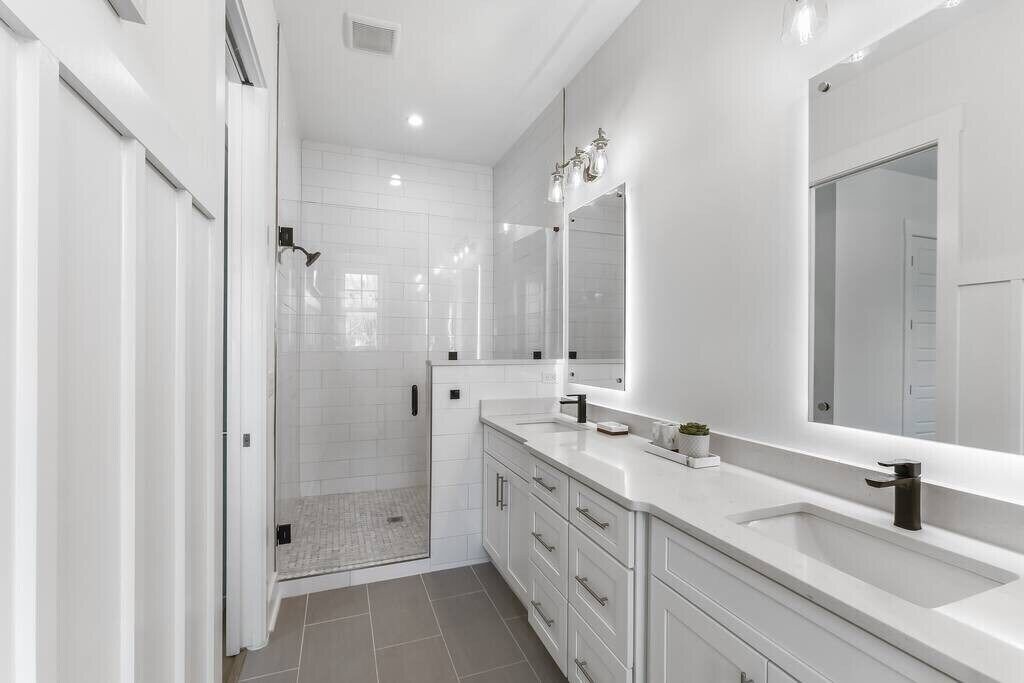 Photo of Bathroom in Jacksonville Beach