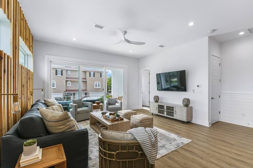 Photo of Livingroom in Jacksonville Beach