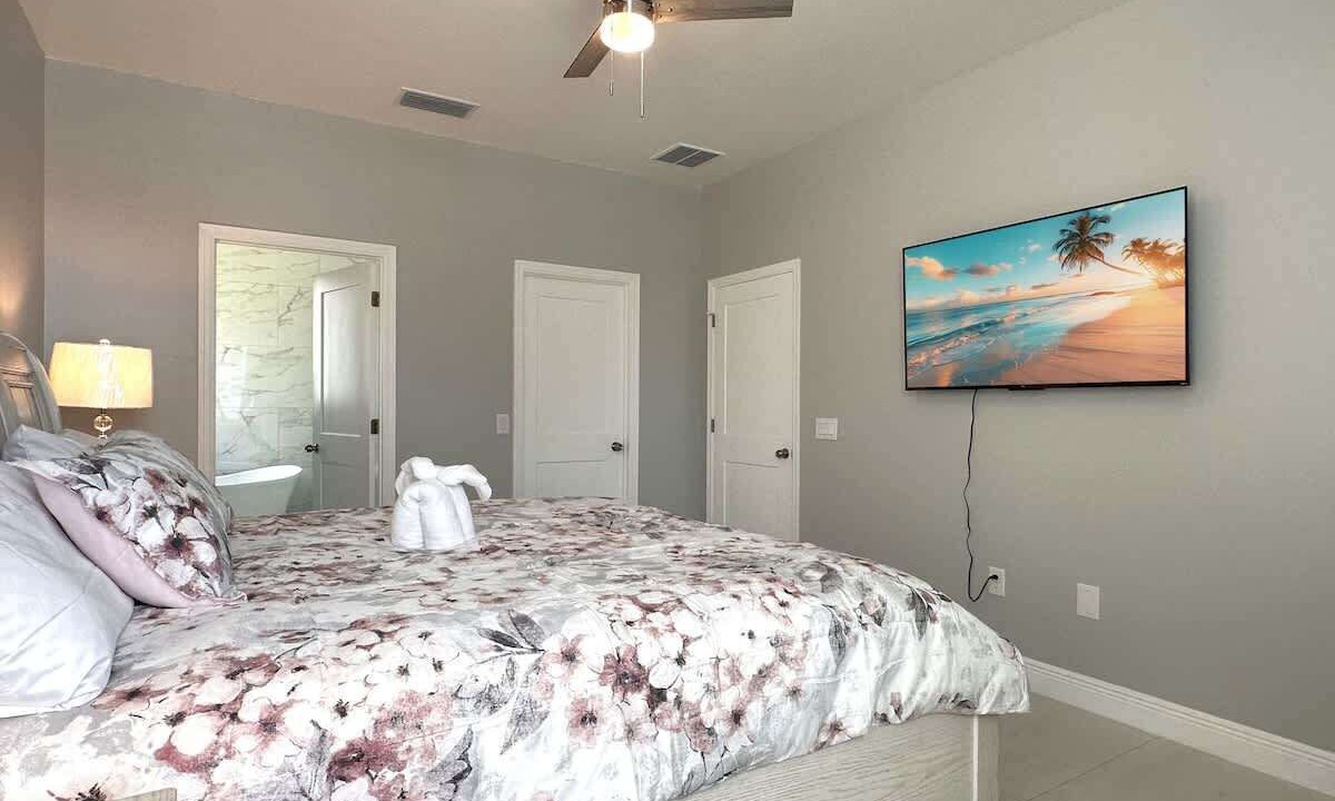Photo of Bedroom in Loughman