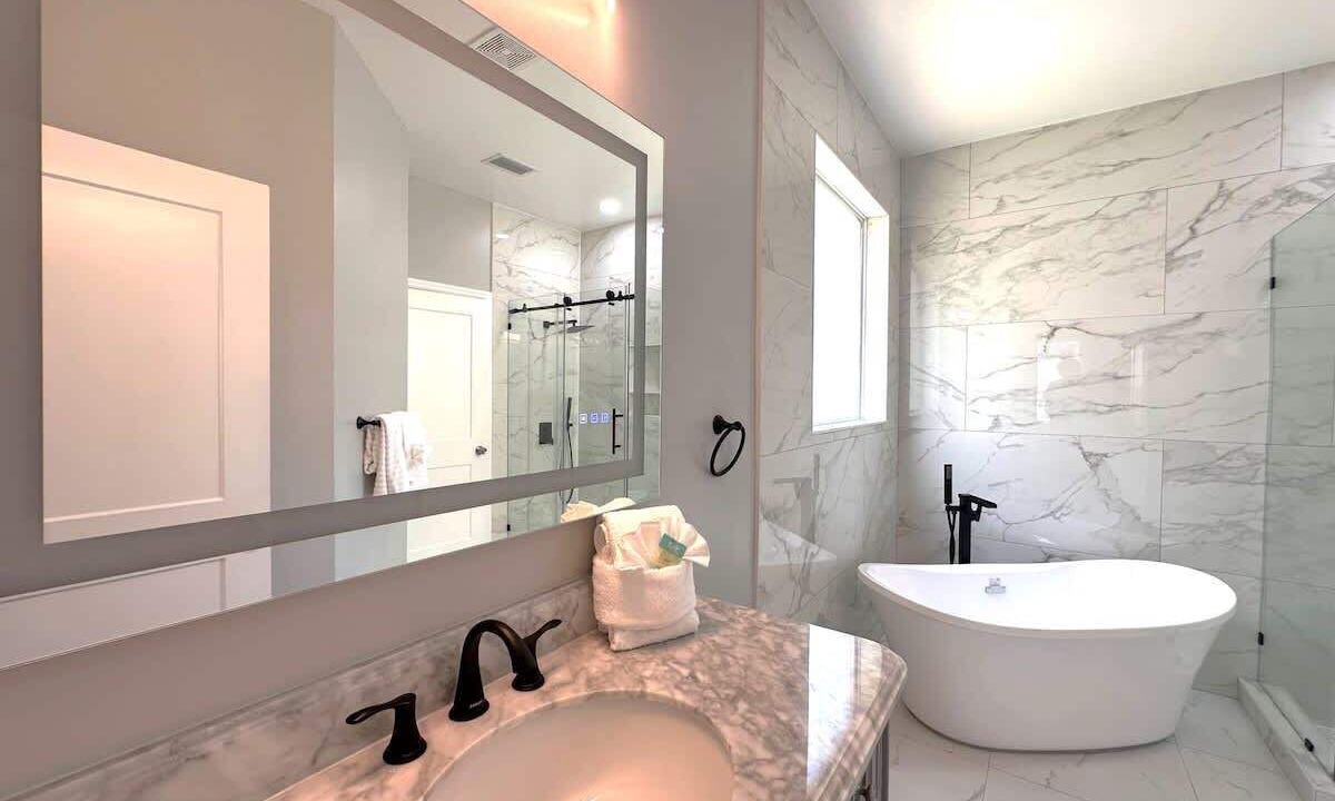 Photo of Bathroom in Loughman