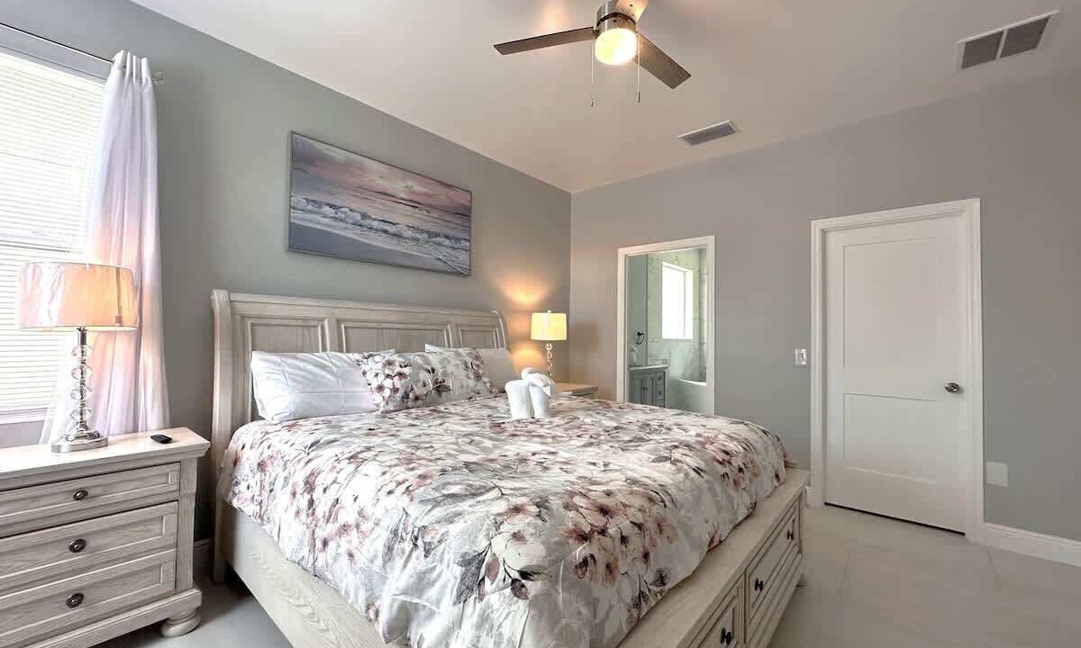 Photo of Bedroom in Loughman
