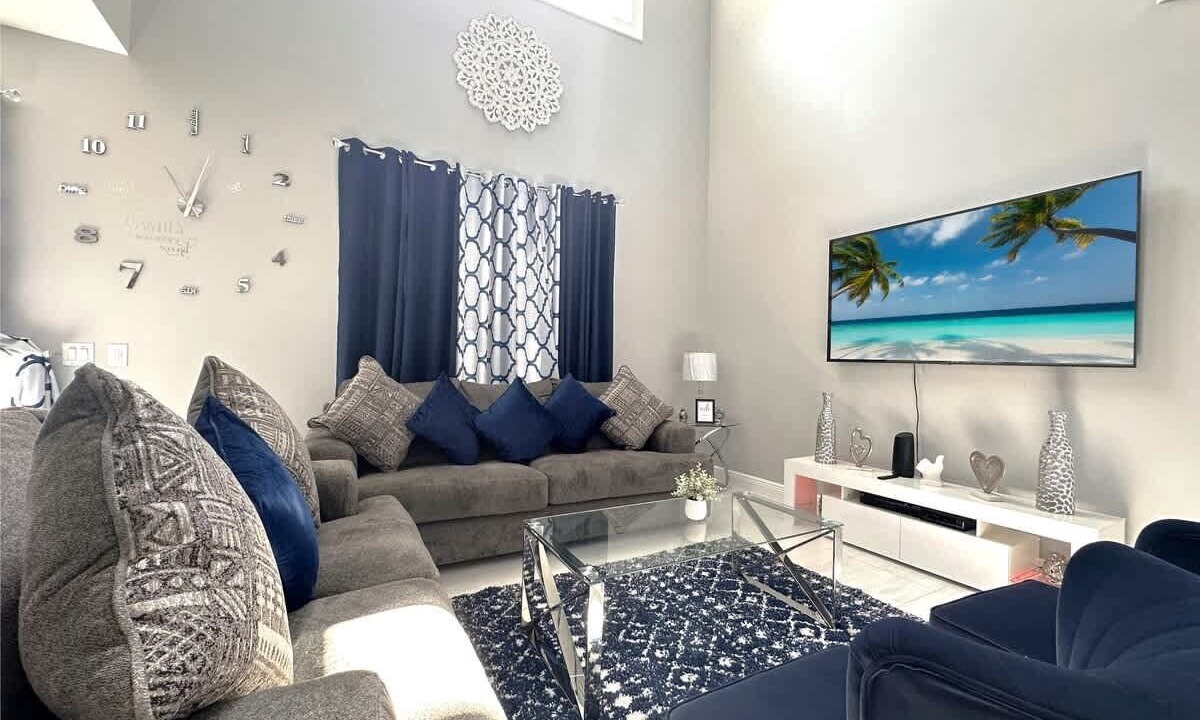 Photo of Livingroom in Loughman