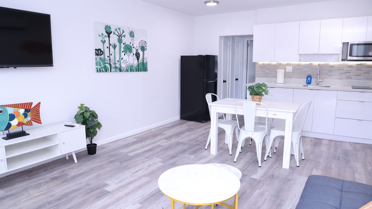 Photo of Livingroom in West Little Havana