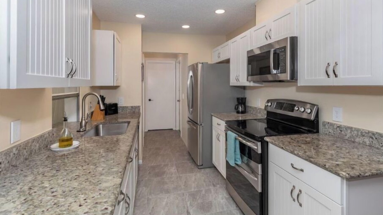 Photo of Kitchen in Venice Gardens