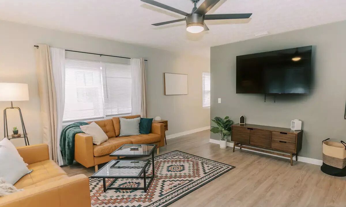 Photo of Livingroom in Murray Hill