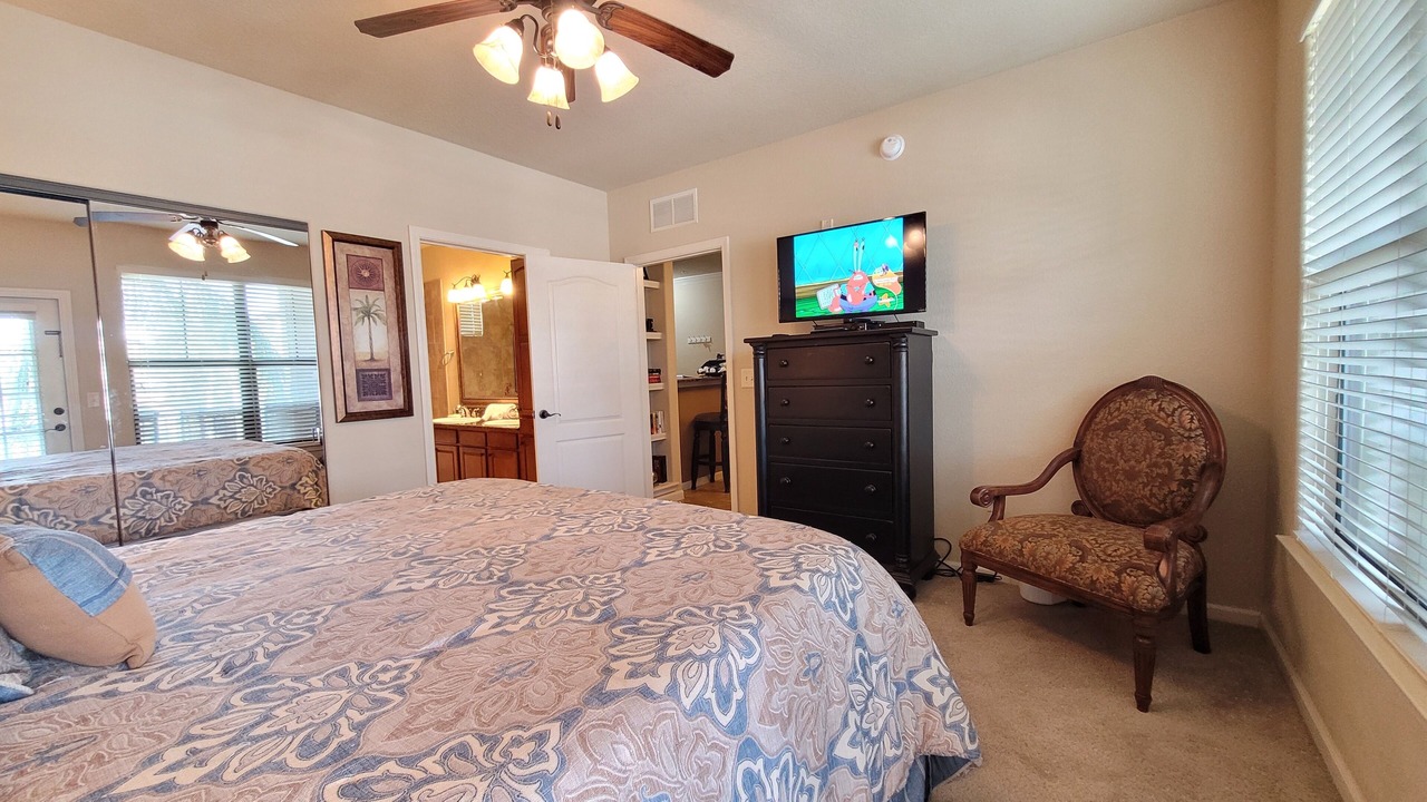 Photo of Bedroom in Regal Palms