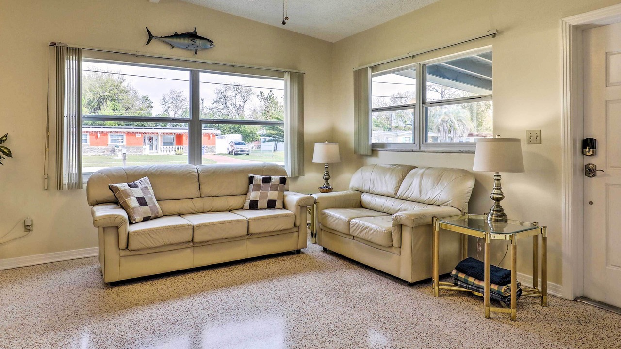 Photo of Livingroom in Orient Park