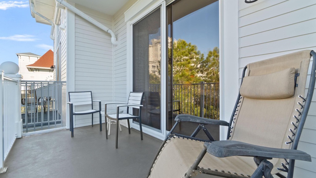 Photo of Patio Balcony in Baytowne Wharf