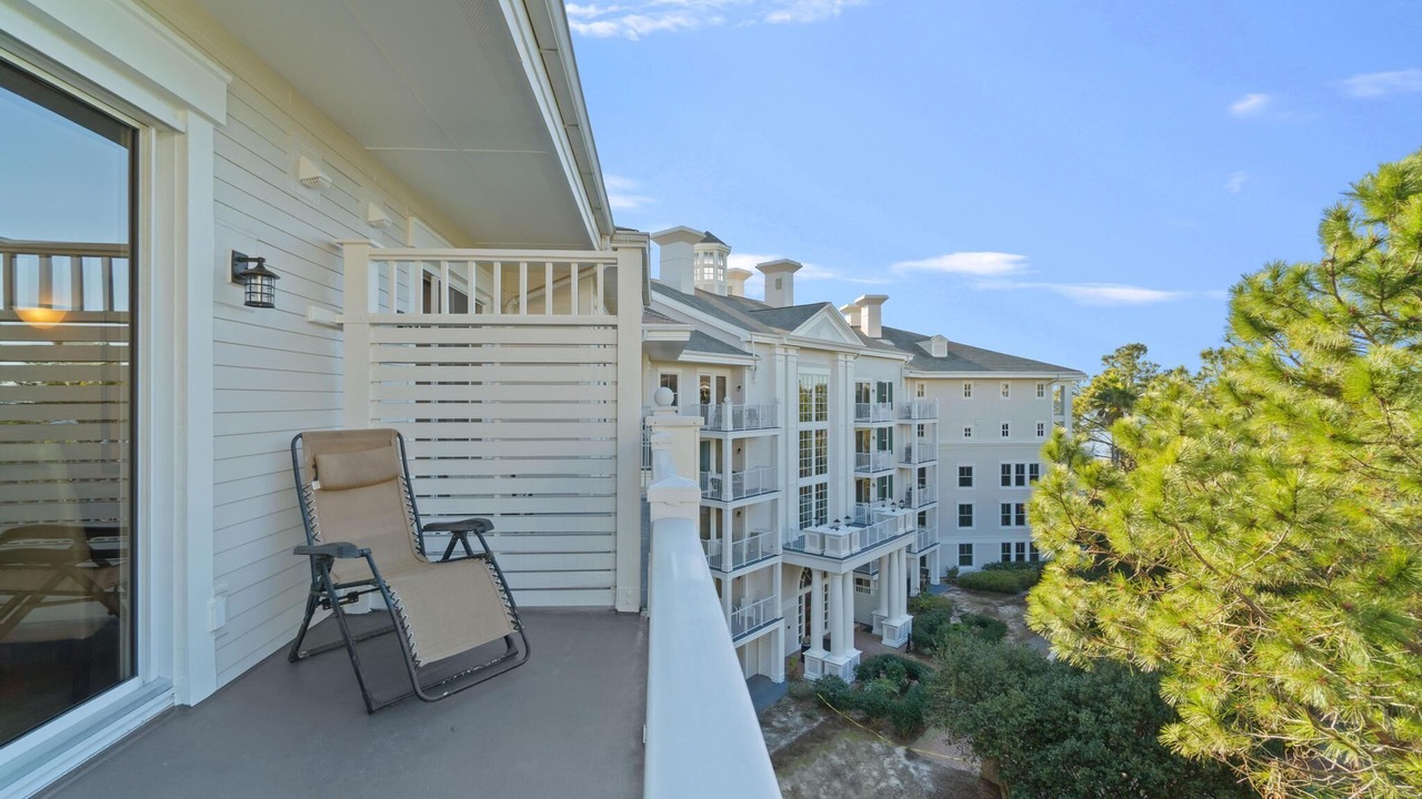 Photo of Patio Balcony in Baytowne Wharf