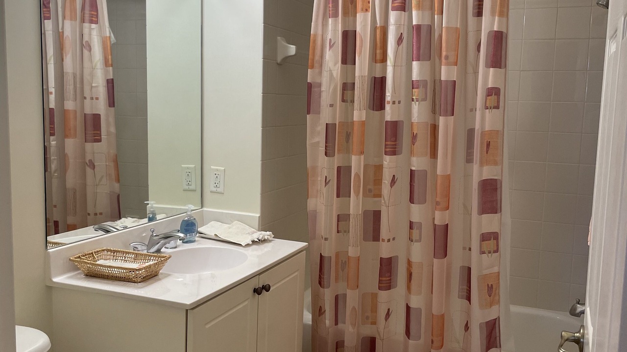 Photo of Bathroom in Pelican