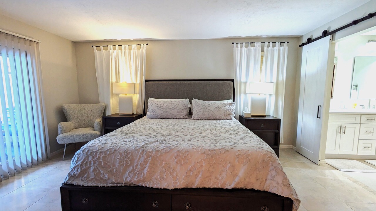 Photo of Bedroom in North Naples