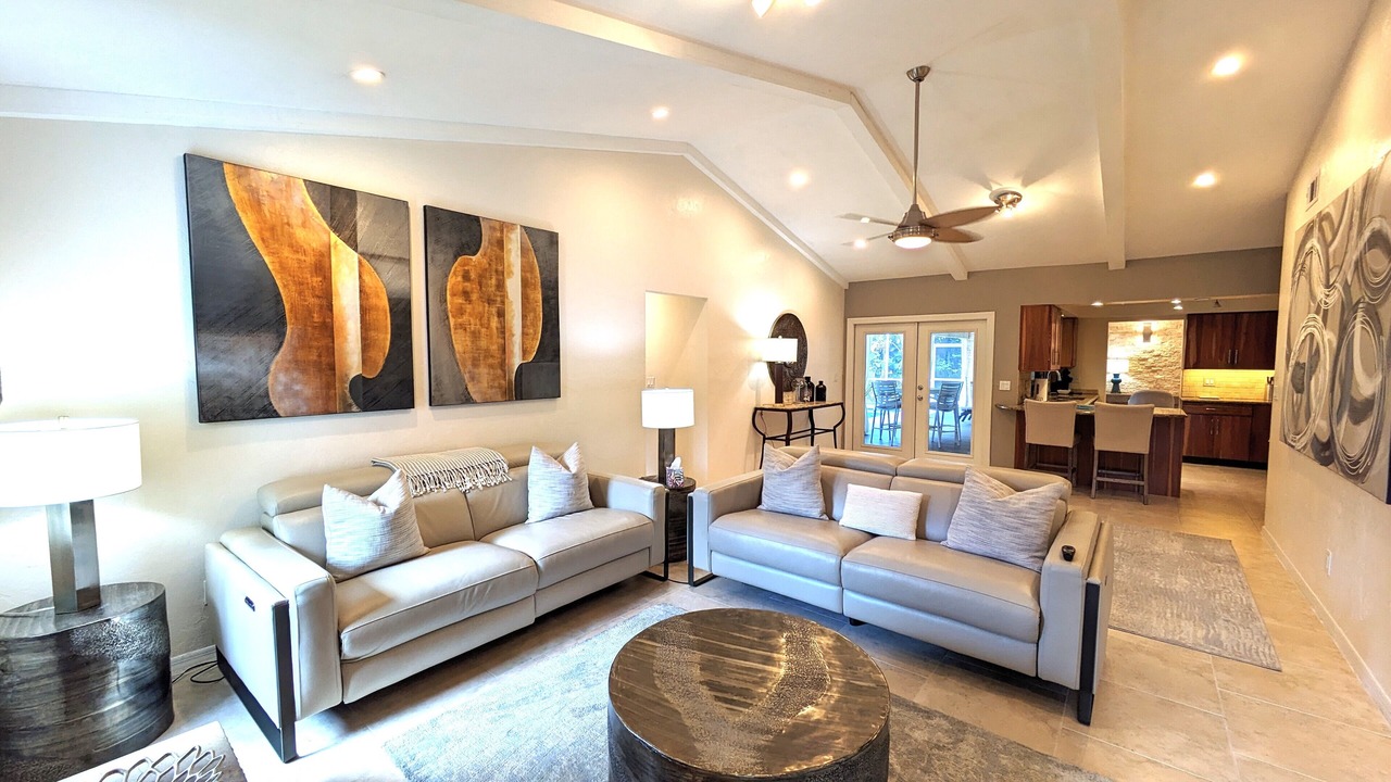 Photo of Livingroom in North Naples