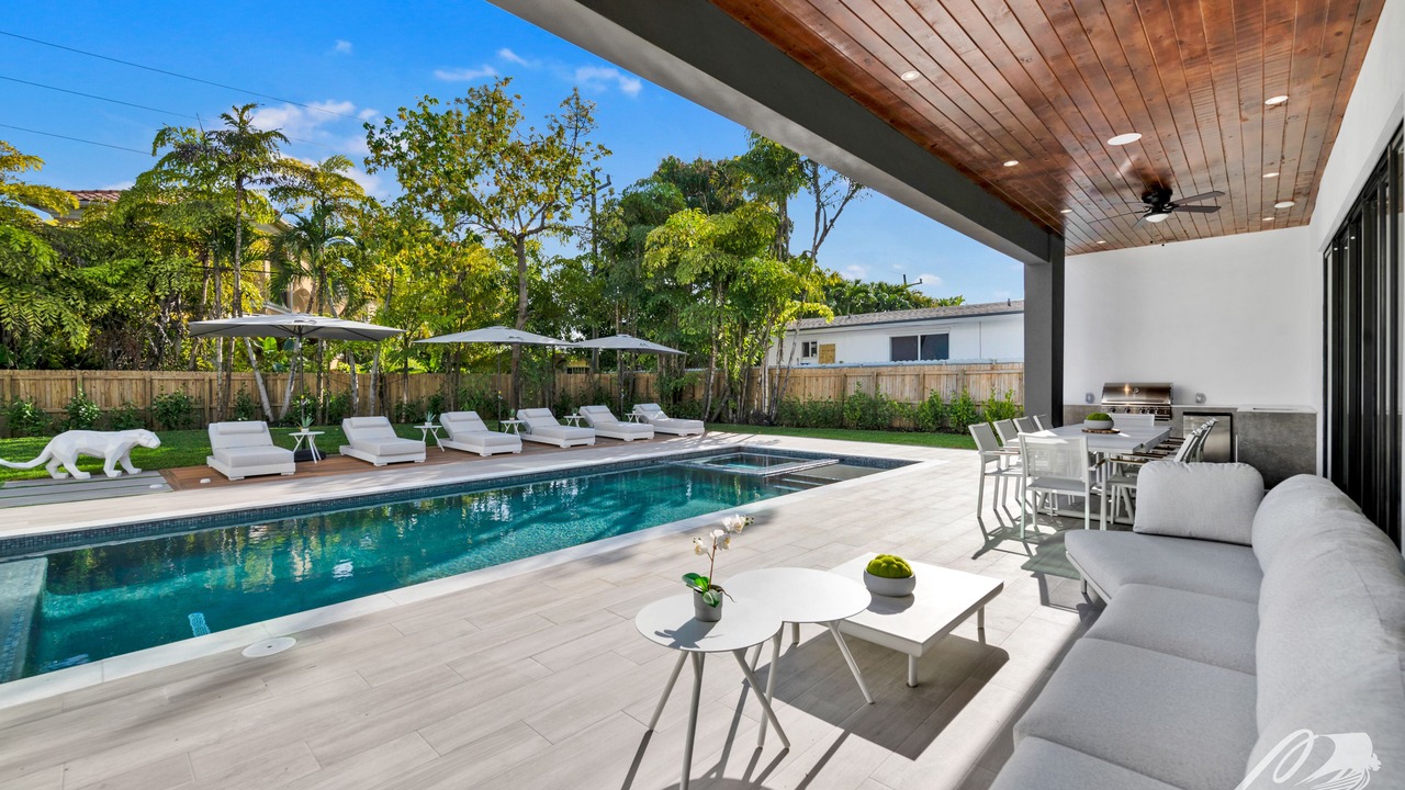 Photo of Outdoor in North Miami Beach