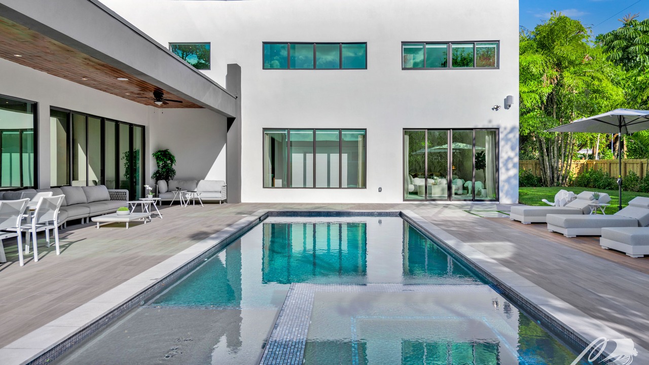 Photo of Outdoor in North Miami Beach