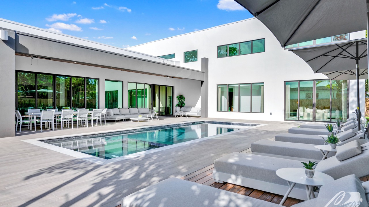 Photo of Outdoor in North Miami Beach