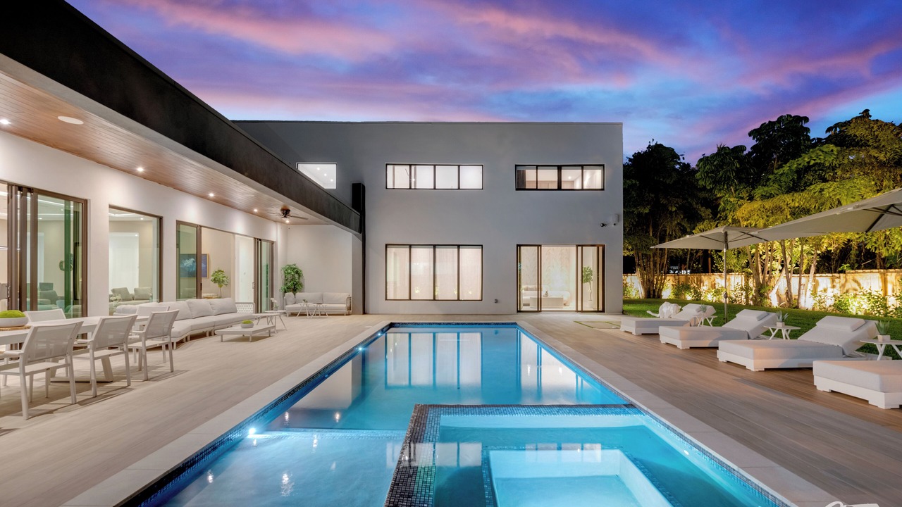 Photo of Outdoor in North Miami Beach
