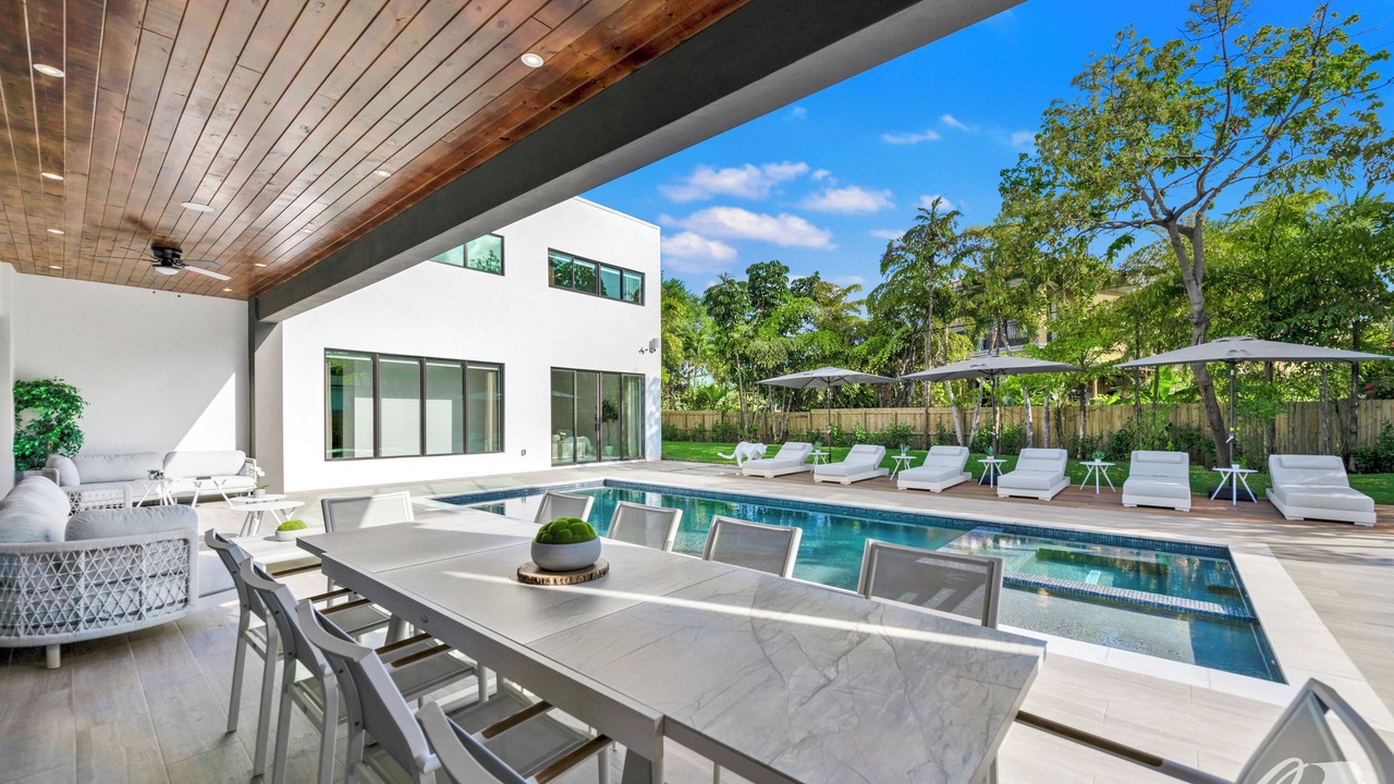 Photo of Outdoor in North Miami Beach