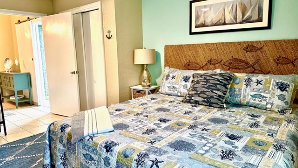 Photo of Bedroom in Redington Beach