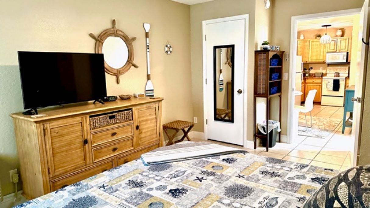 Photo of Bedroom in Redington Beach