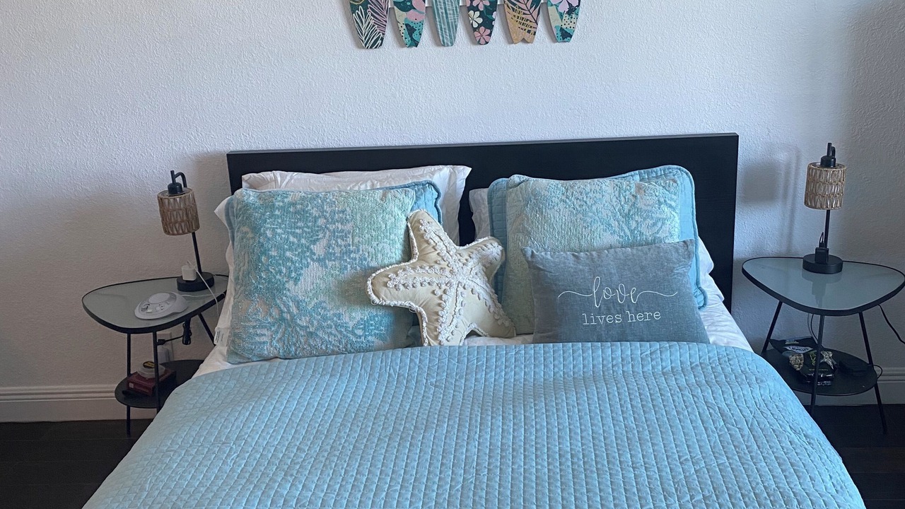 Photo of Bedroom in Hollywood South Central Beach