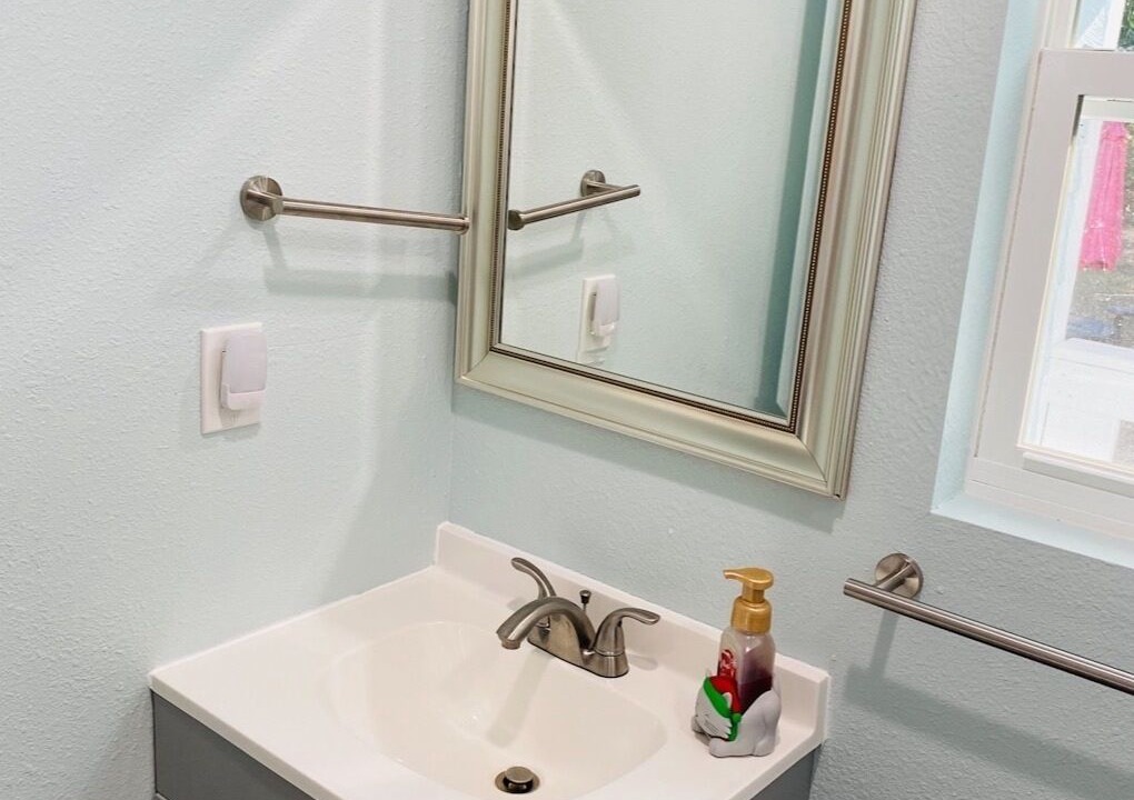Photo of Bathroom in Citrus Springs