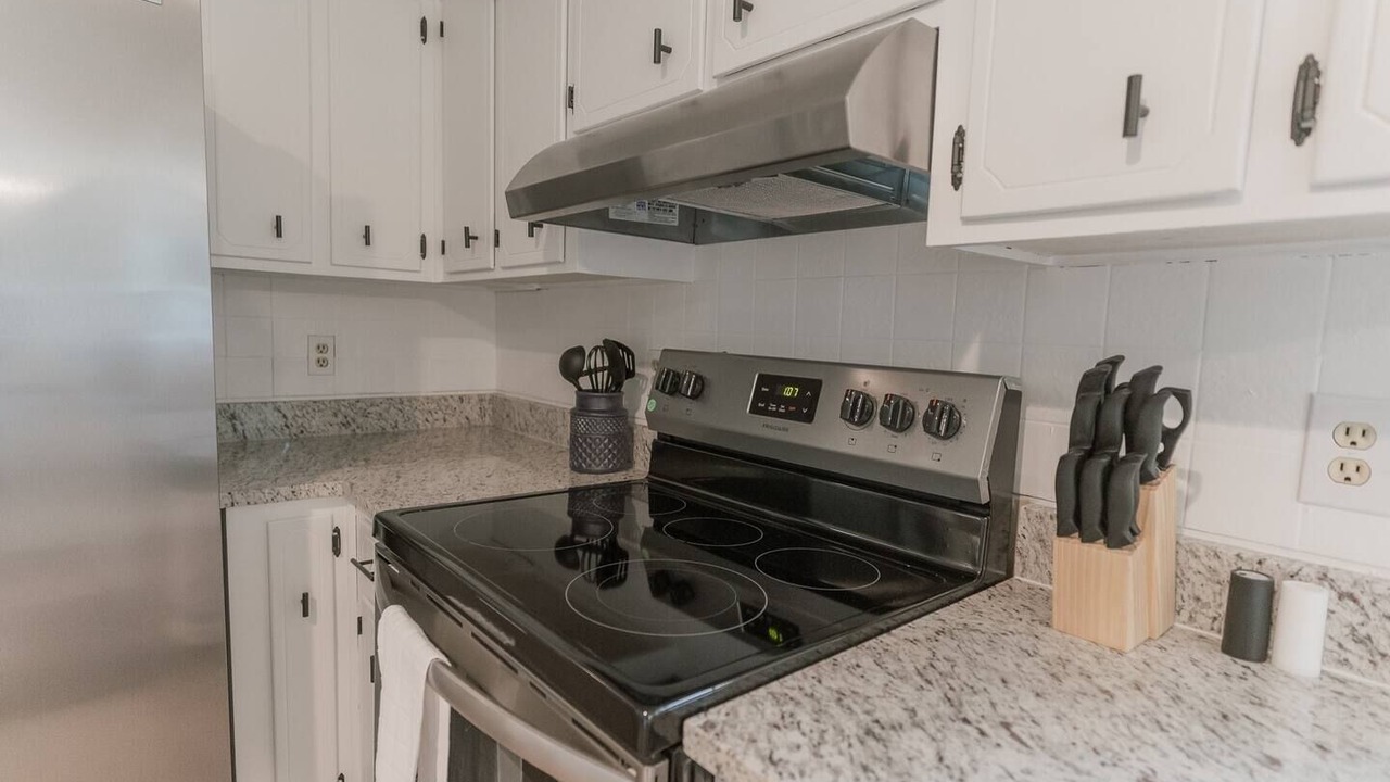 Photo of Kitchen in Sandalwood