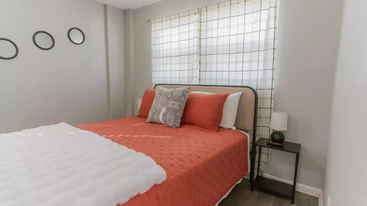 Photo of Bedroom in Sandalwood