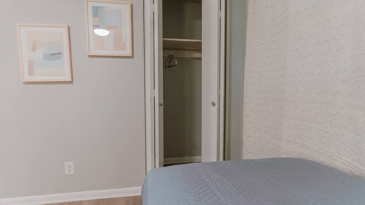 Photo of Bedroom in Sandalwood