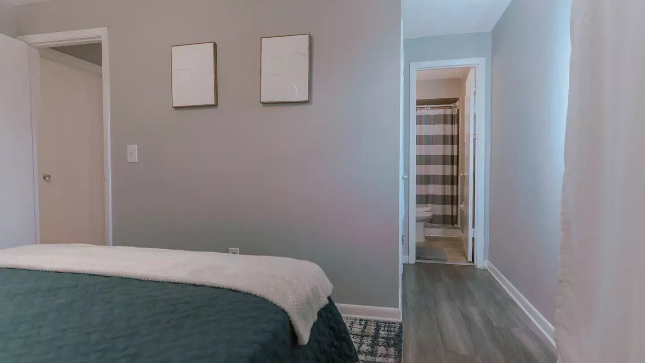 Photo of Bedroom in Sandalwood