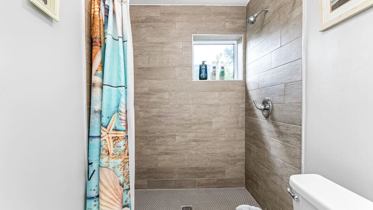 Photo of Bathroom in Oakford Park