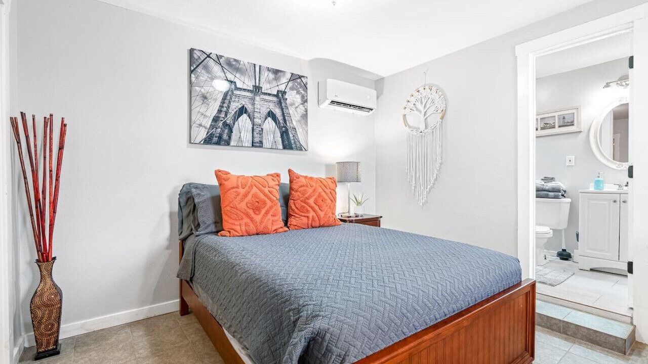 Photo of Bedroom in Oakford Park