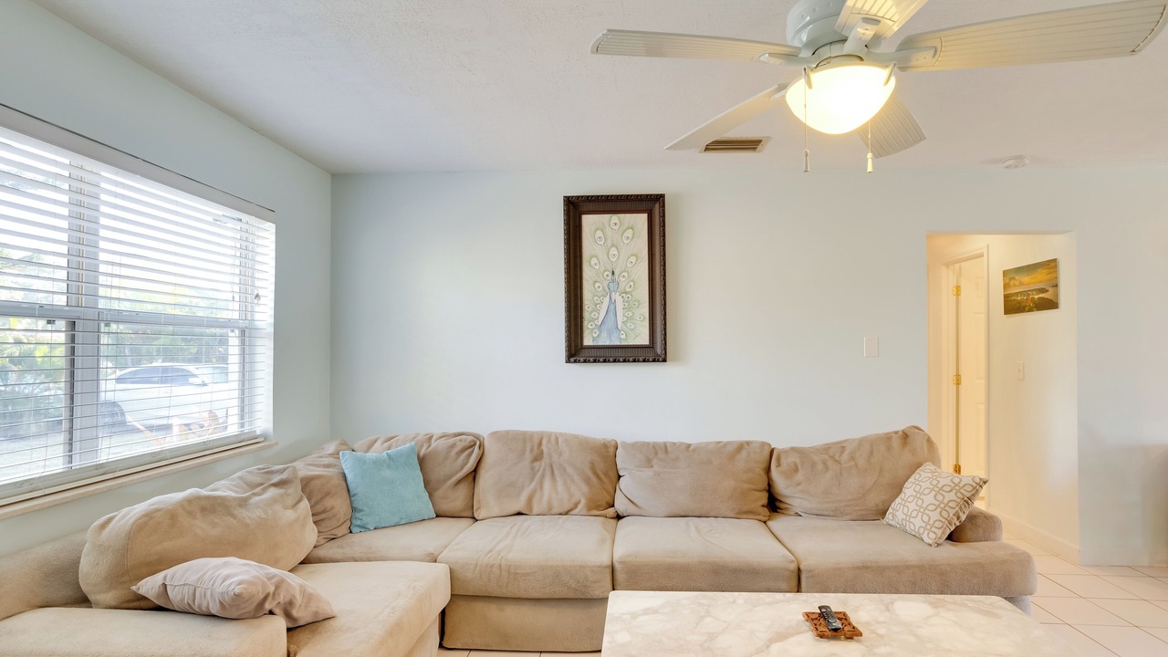Photo of Livingroom in North River Shores