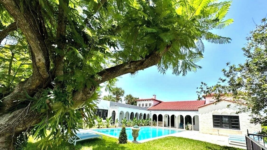 Photo of Outdoor in Southside