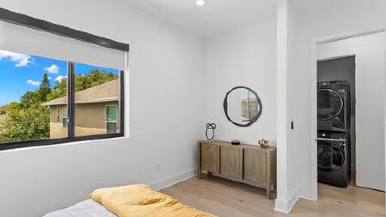 Photo of Bedroom in North Hyde Park